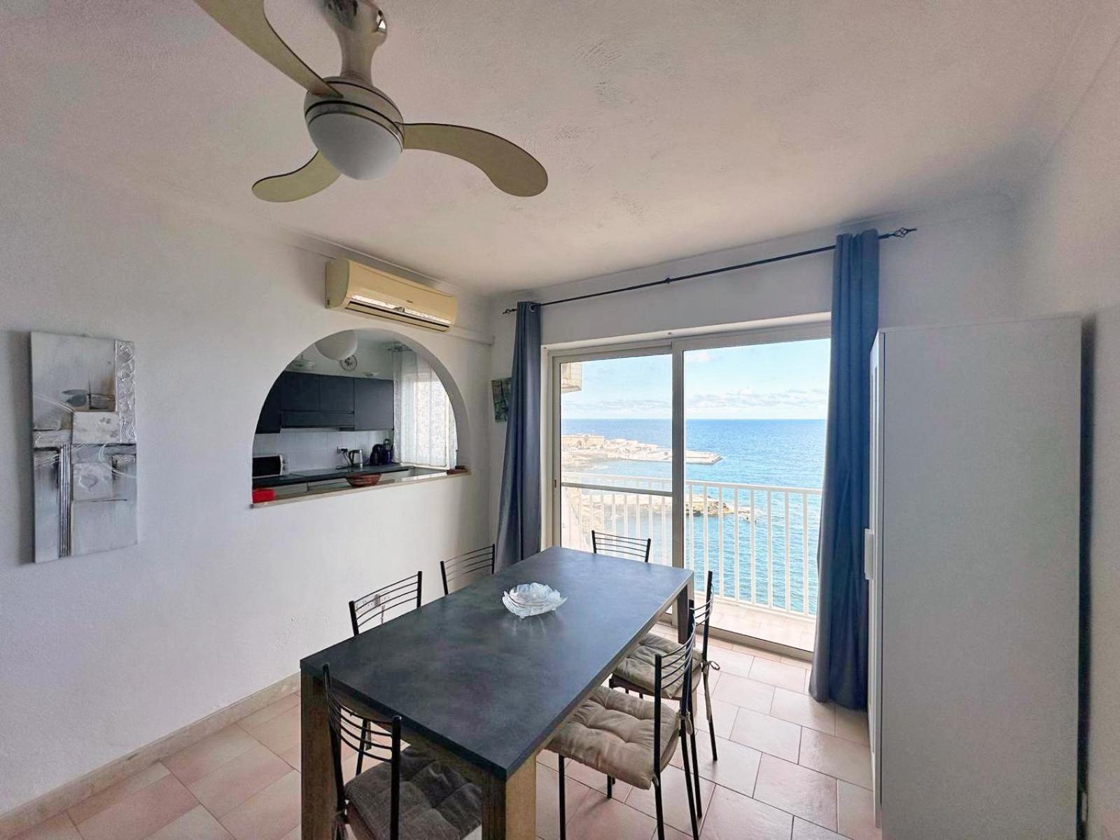 6Th Floor Seafront Apartment With Open Sea Views Sliema Luaran gambar